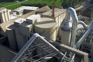 Met restwarmte van Portland cementfabriek in Rosenheim wordt stroom opgewekt.